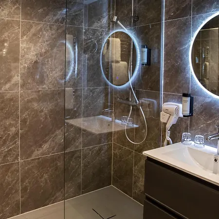 Achat Hotel 4*